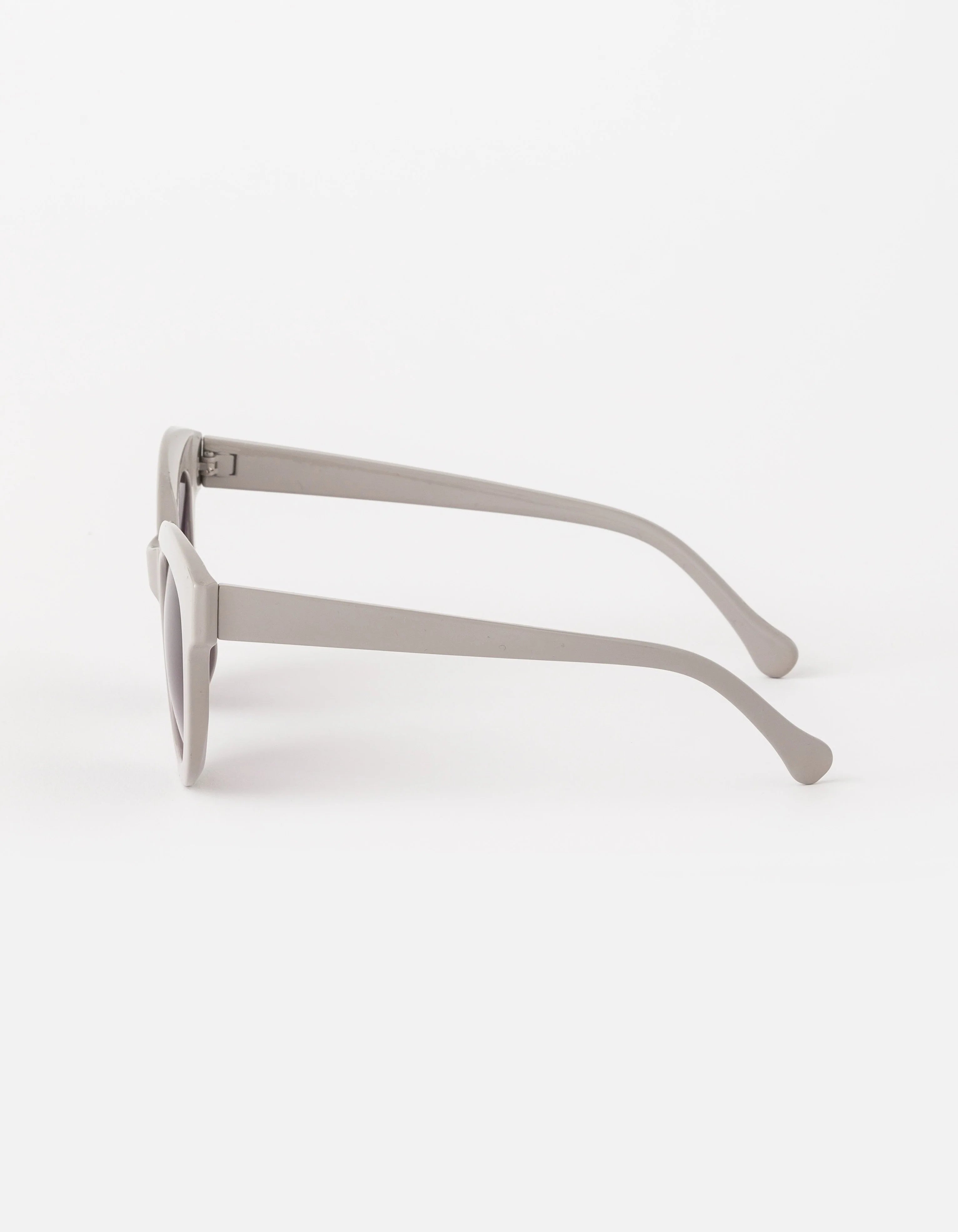 SUNGLASSES - Vivi Matt Grey