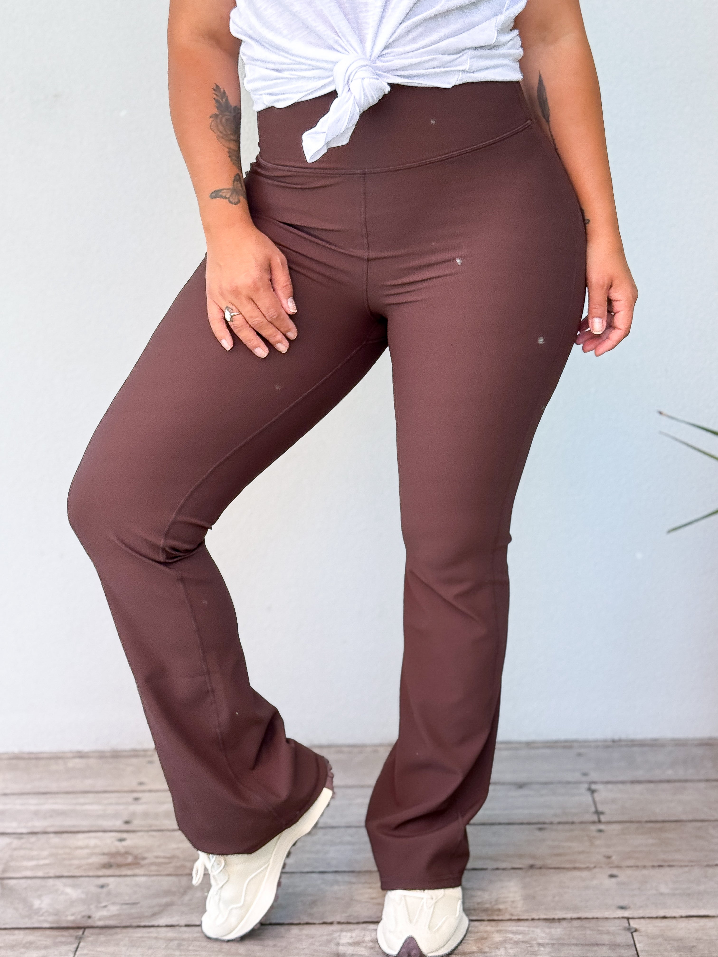 Active Rib Flare Legging - Brown