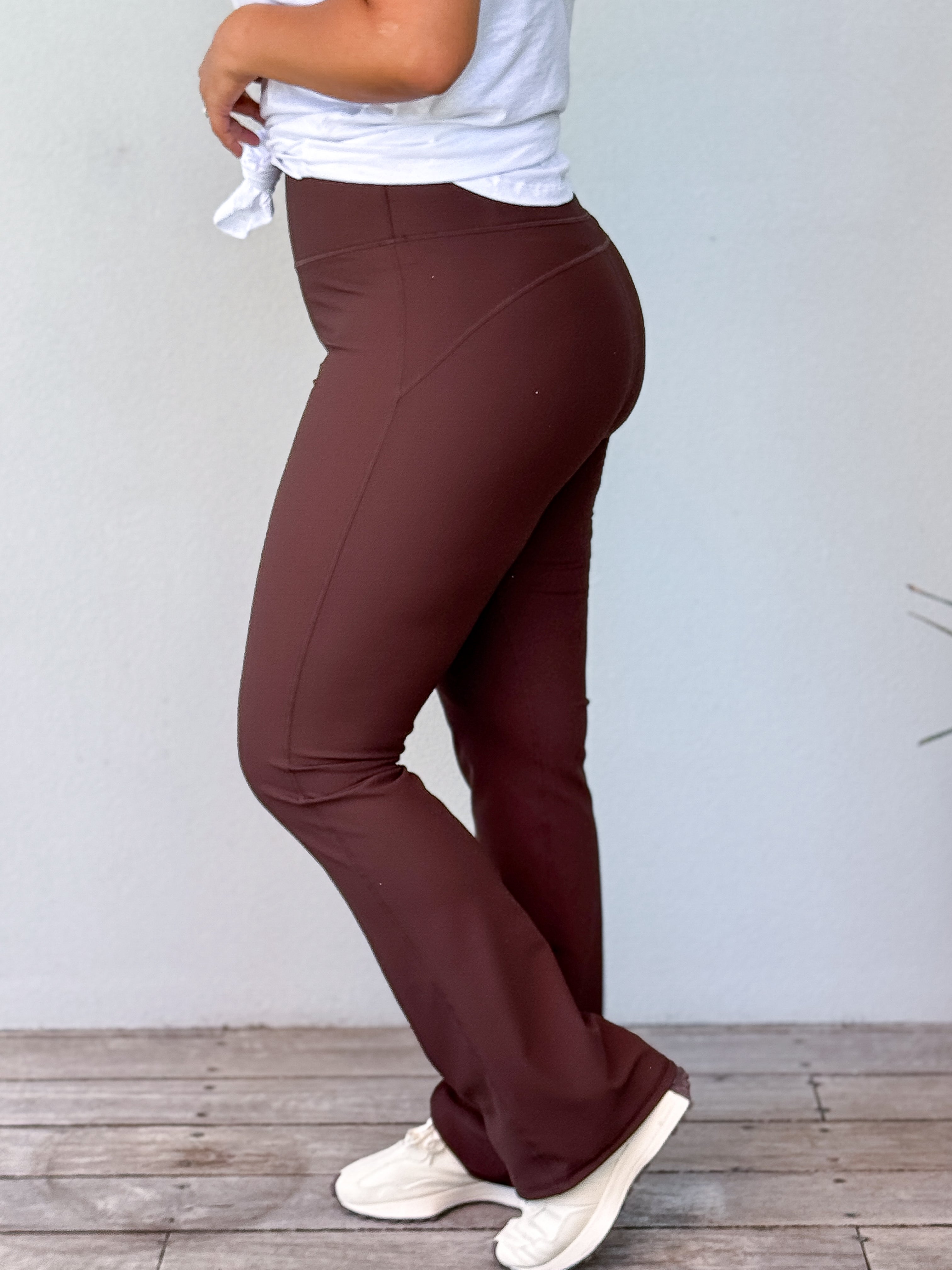 Active Rib Flare Legging - Brown