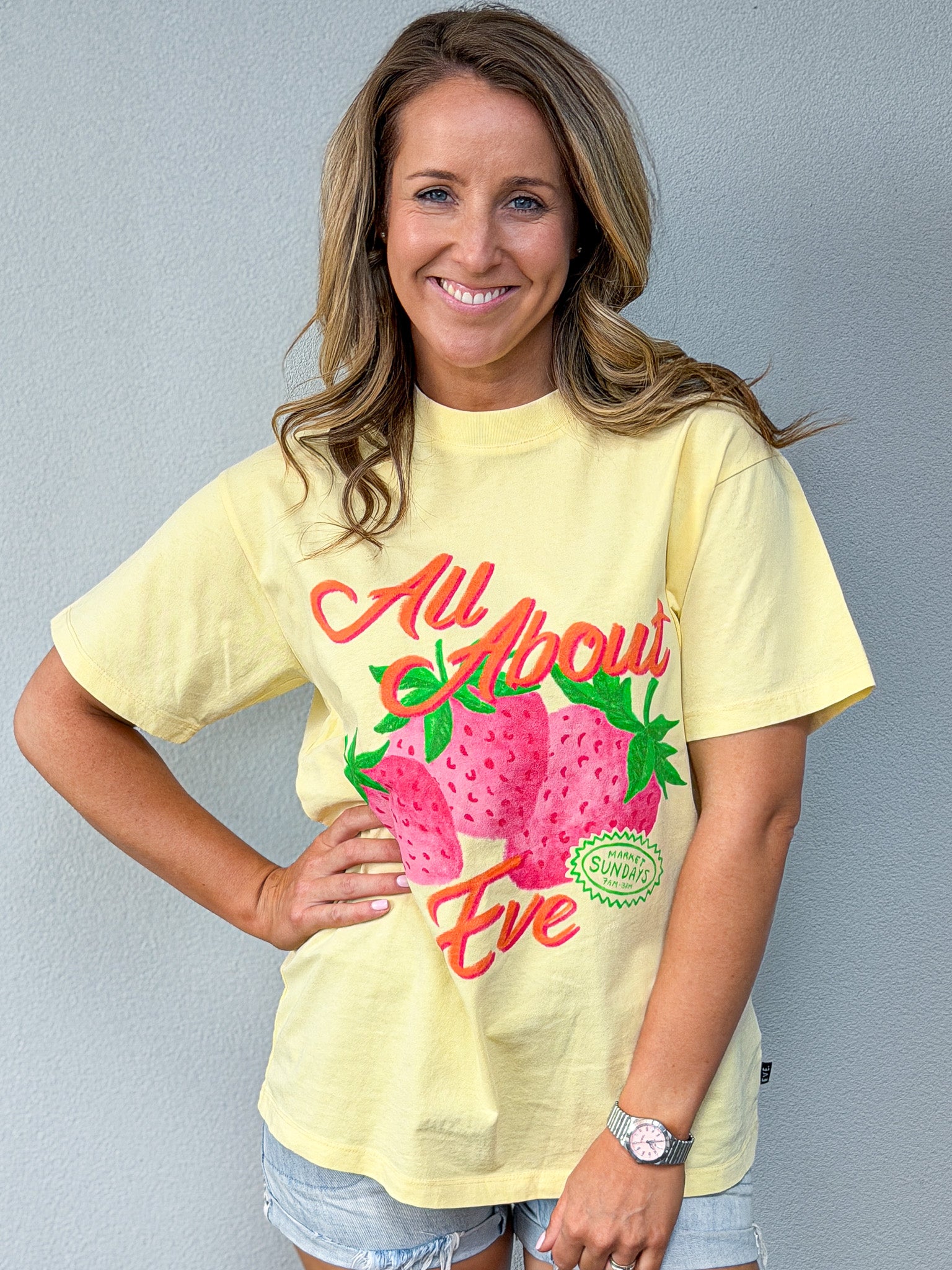 Berry Market Relaxed Tee - Yellow