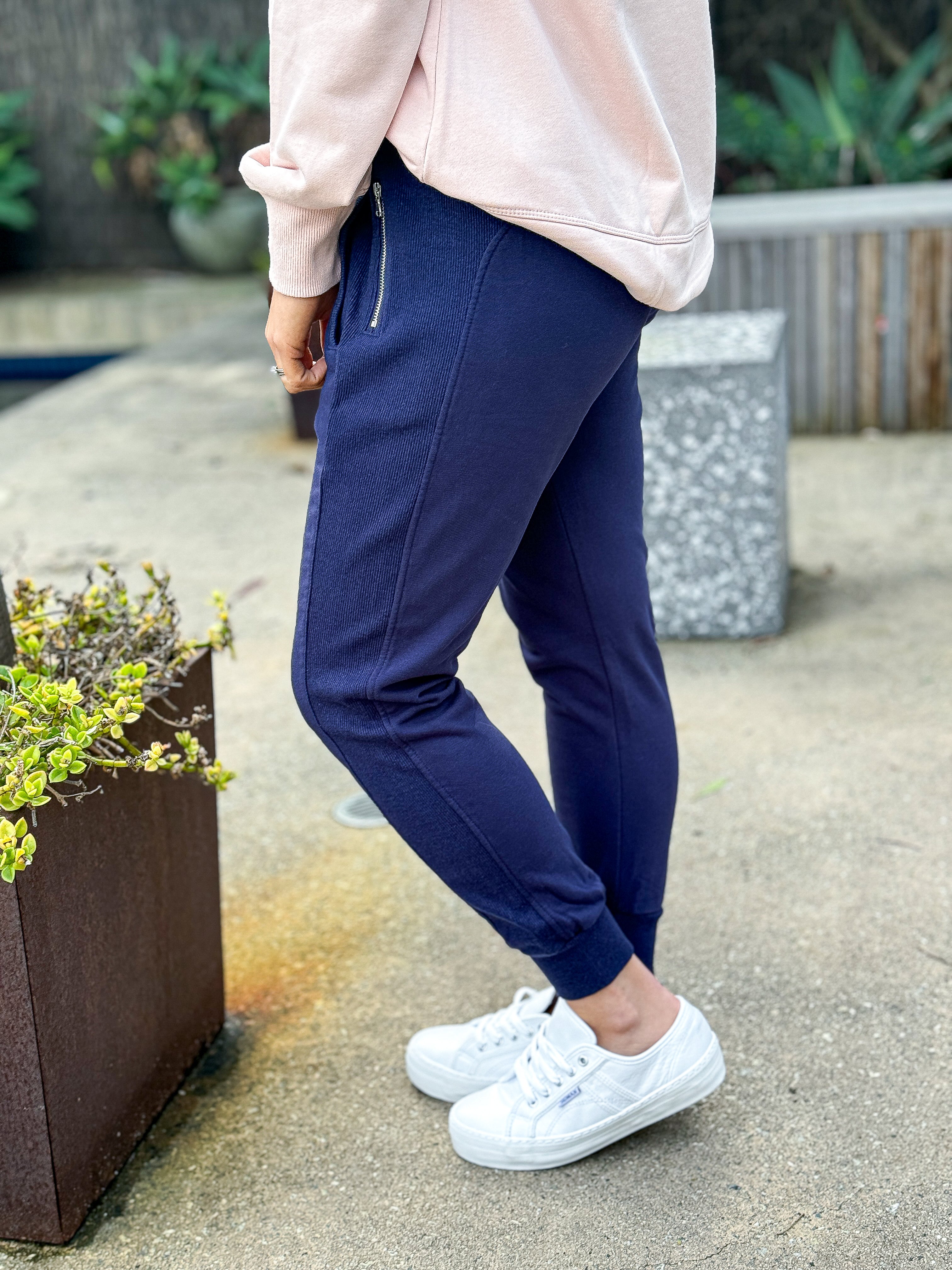 Byron Jogger - Navy