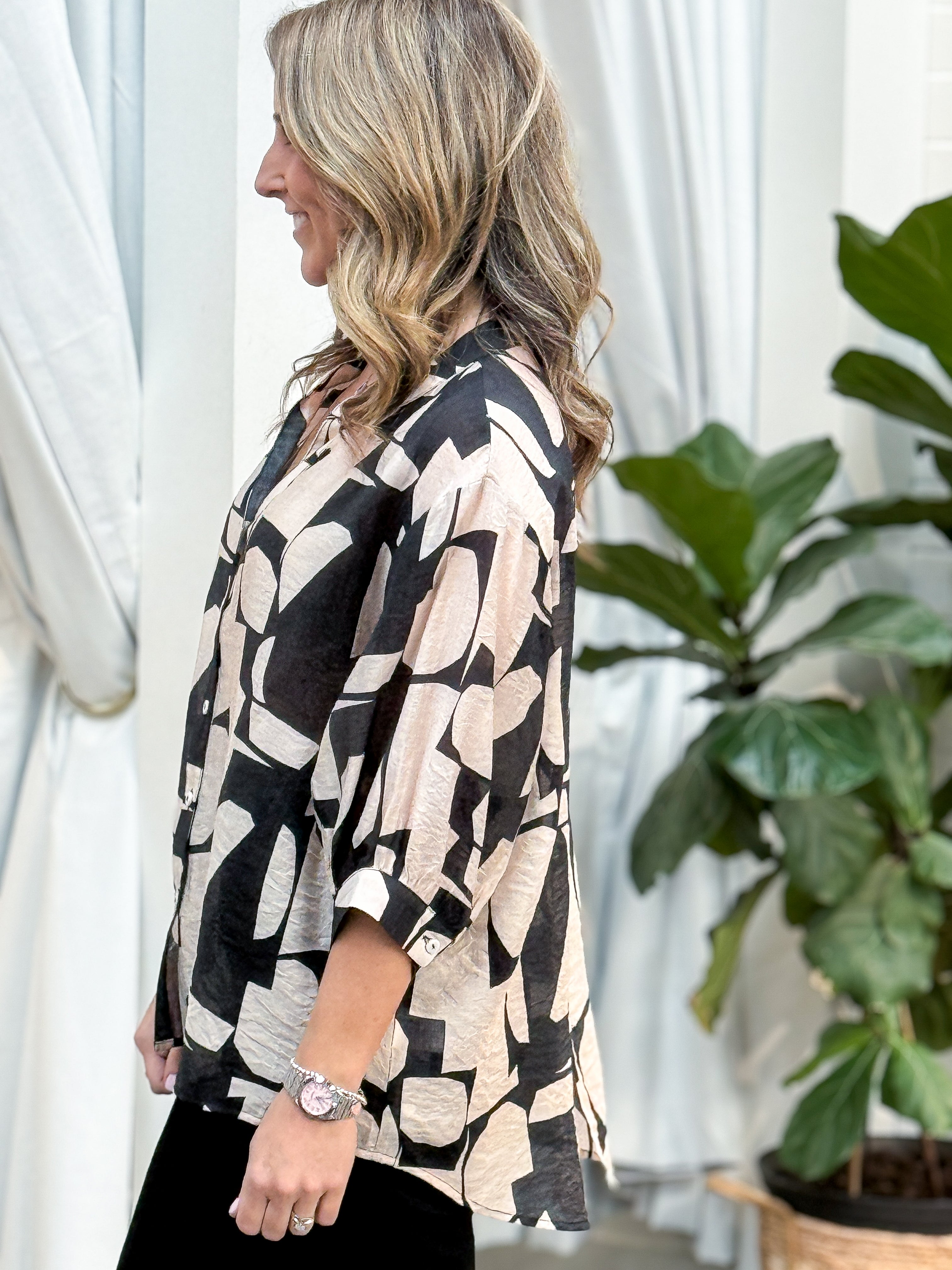 Chloe Blouse - Black and White