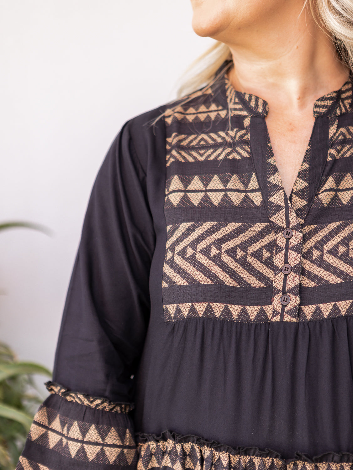 Ada Maxi-Dress Black/Gold
