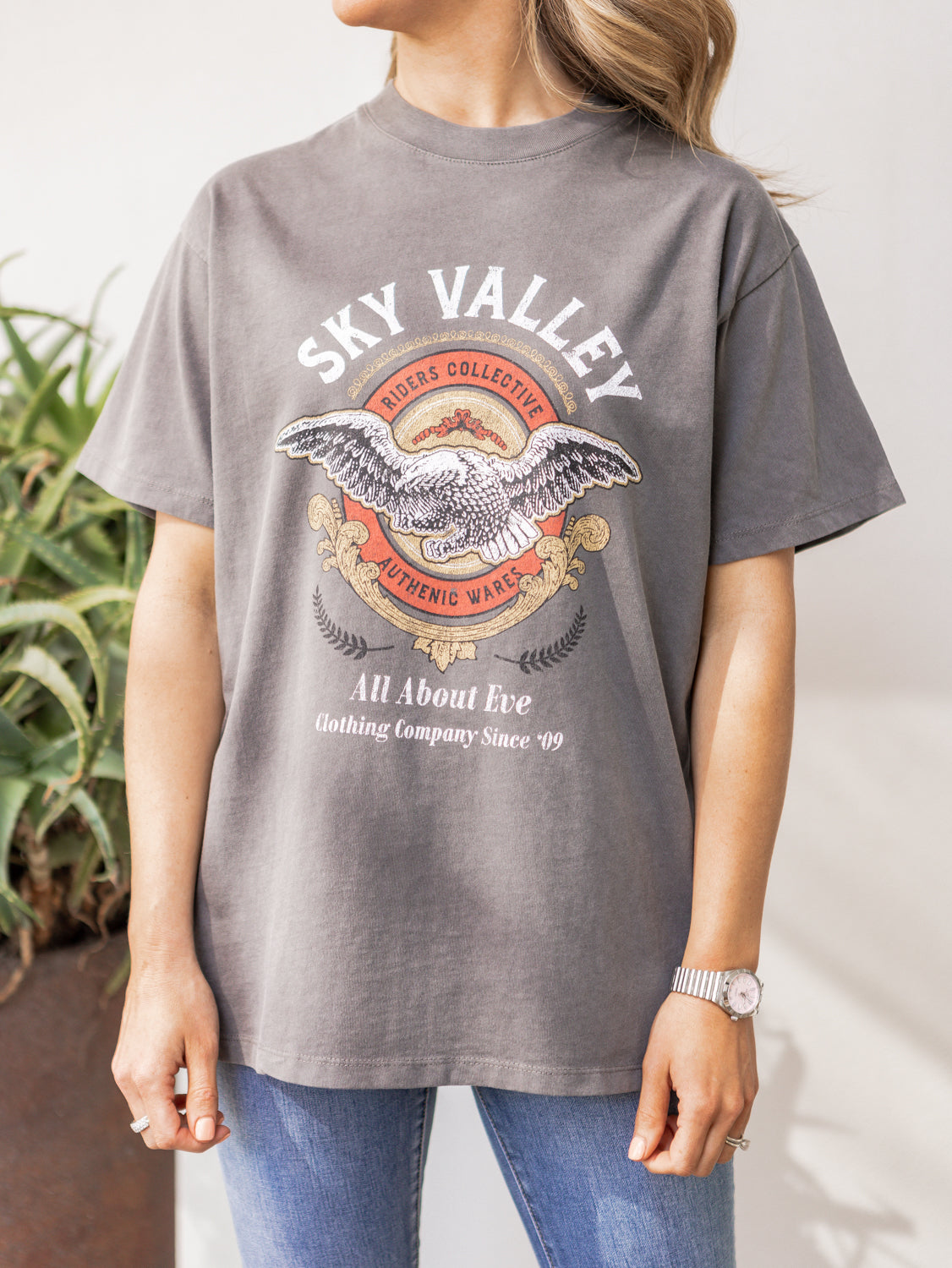 Sky Valley Tee - Charcoal