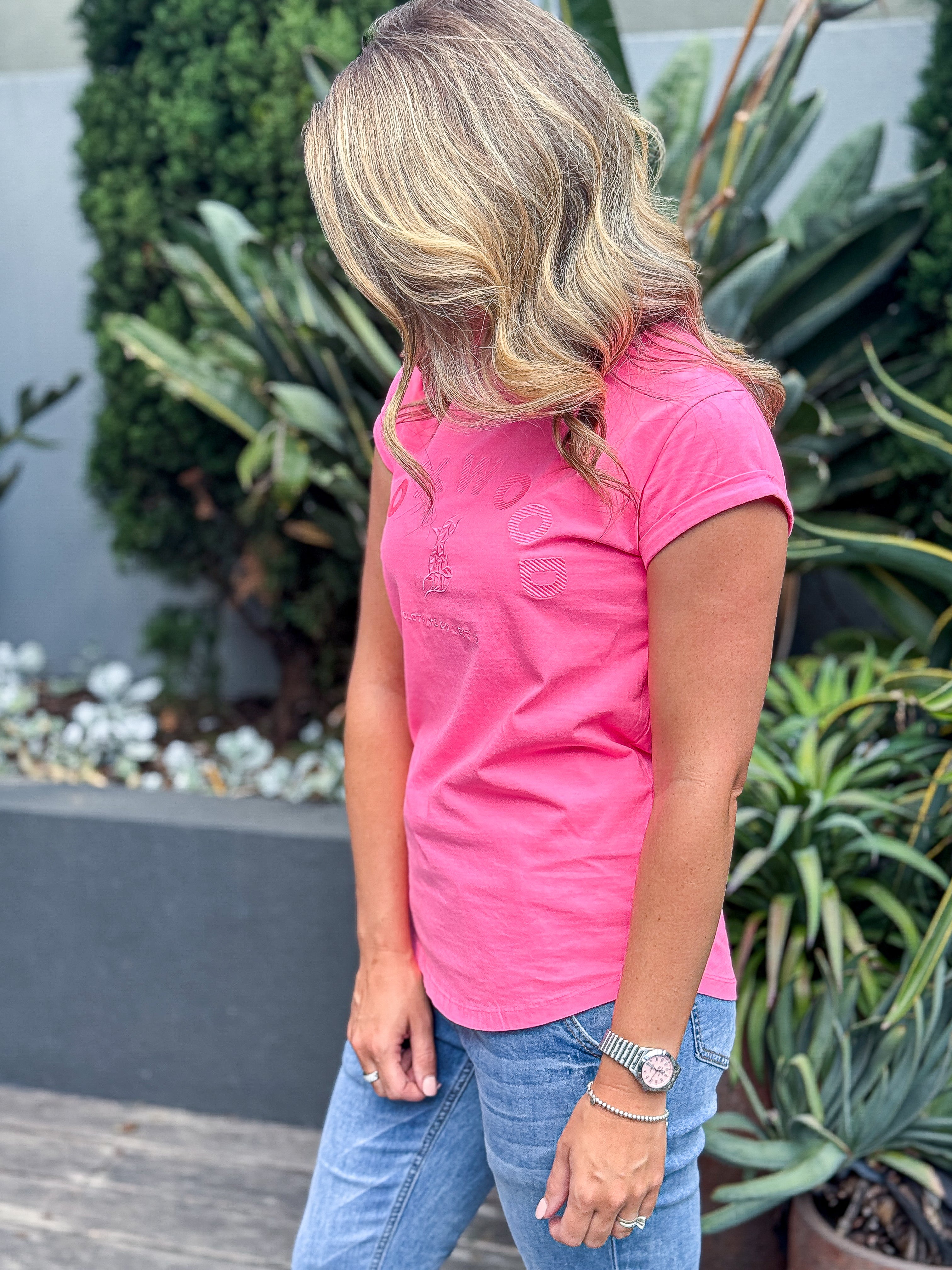 Effortless Tee - Neon Rose