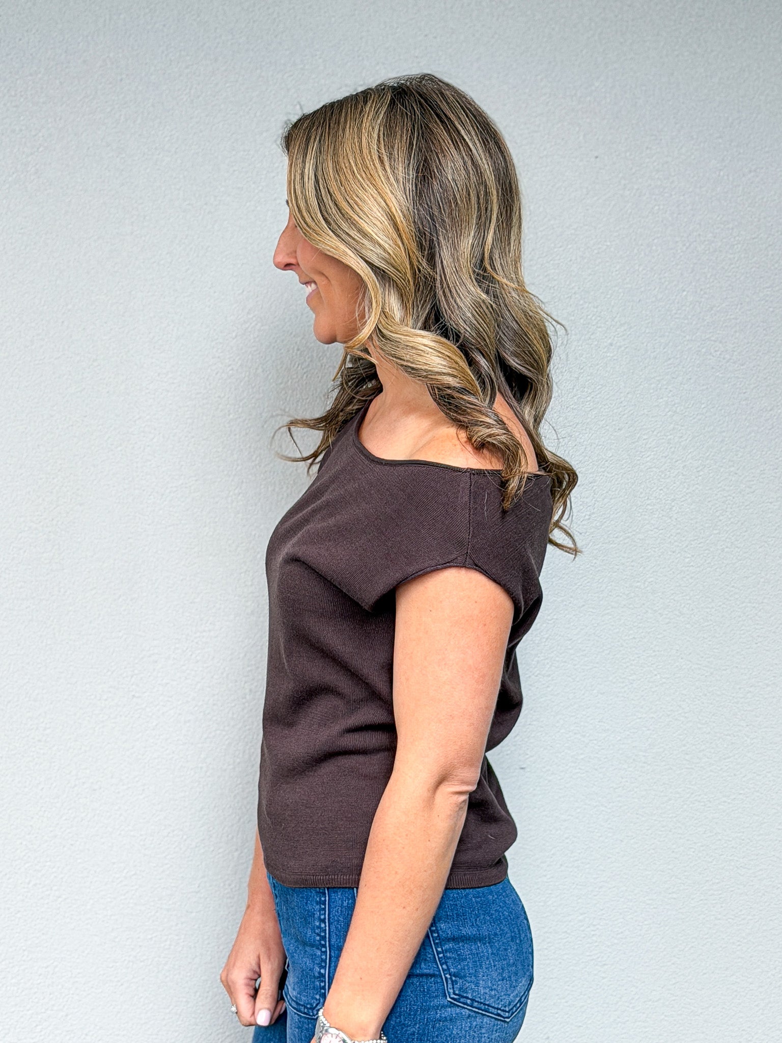 Ellis Off The Shoulder Top - Chocolate