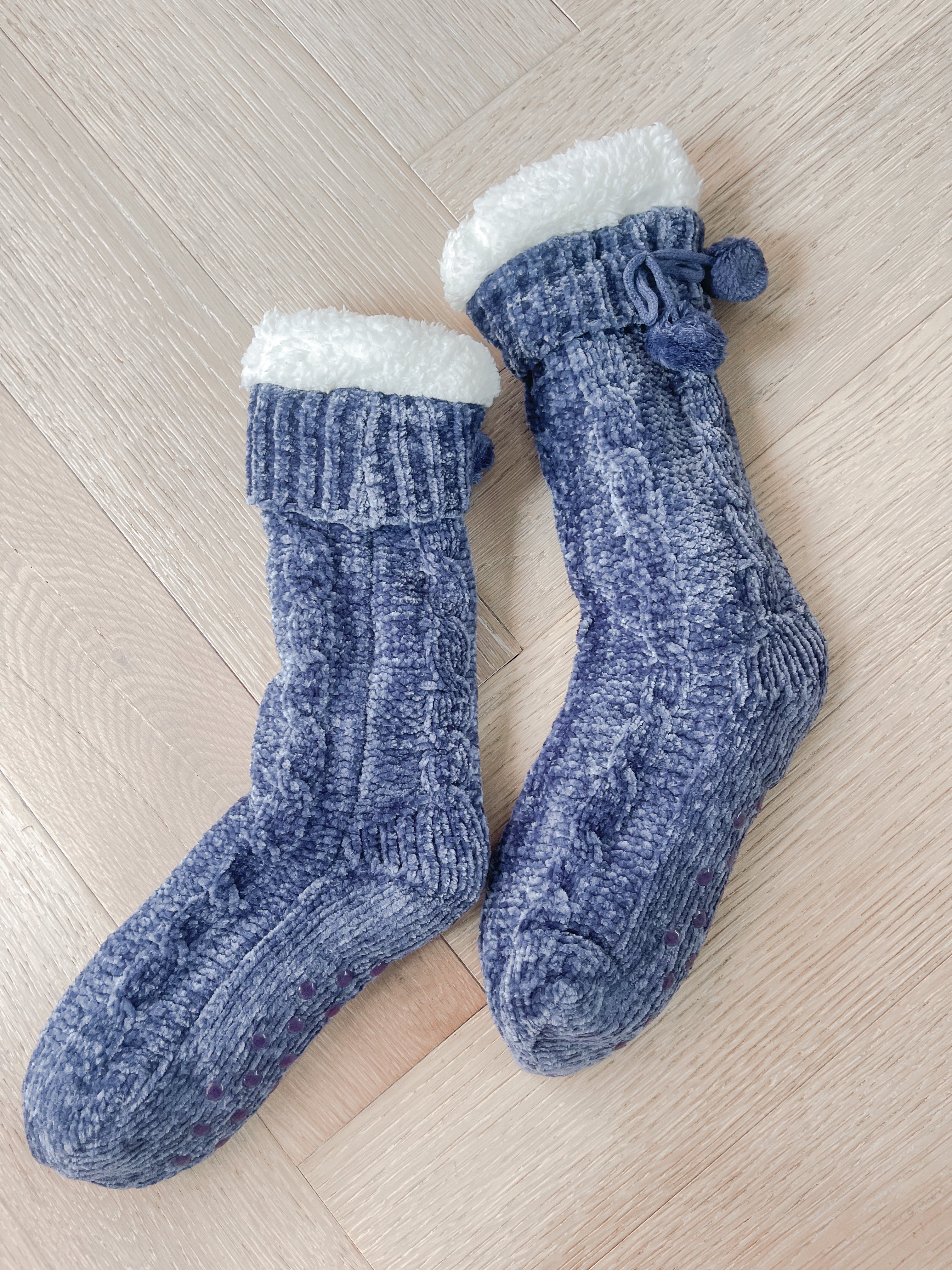 Fluffy Rainbow Slipper Socks | Dunelm