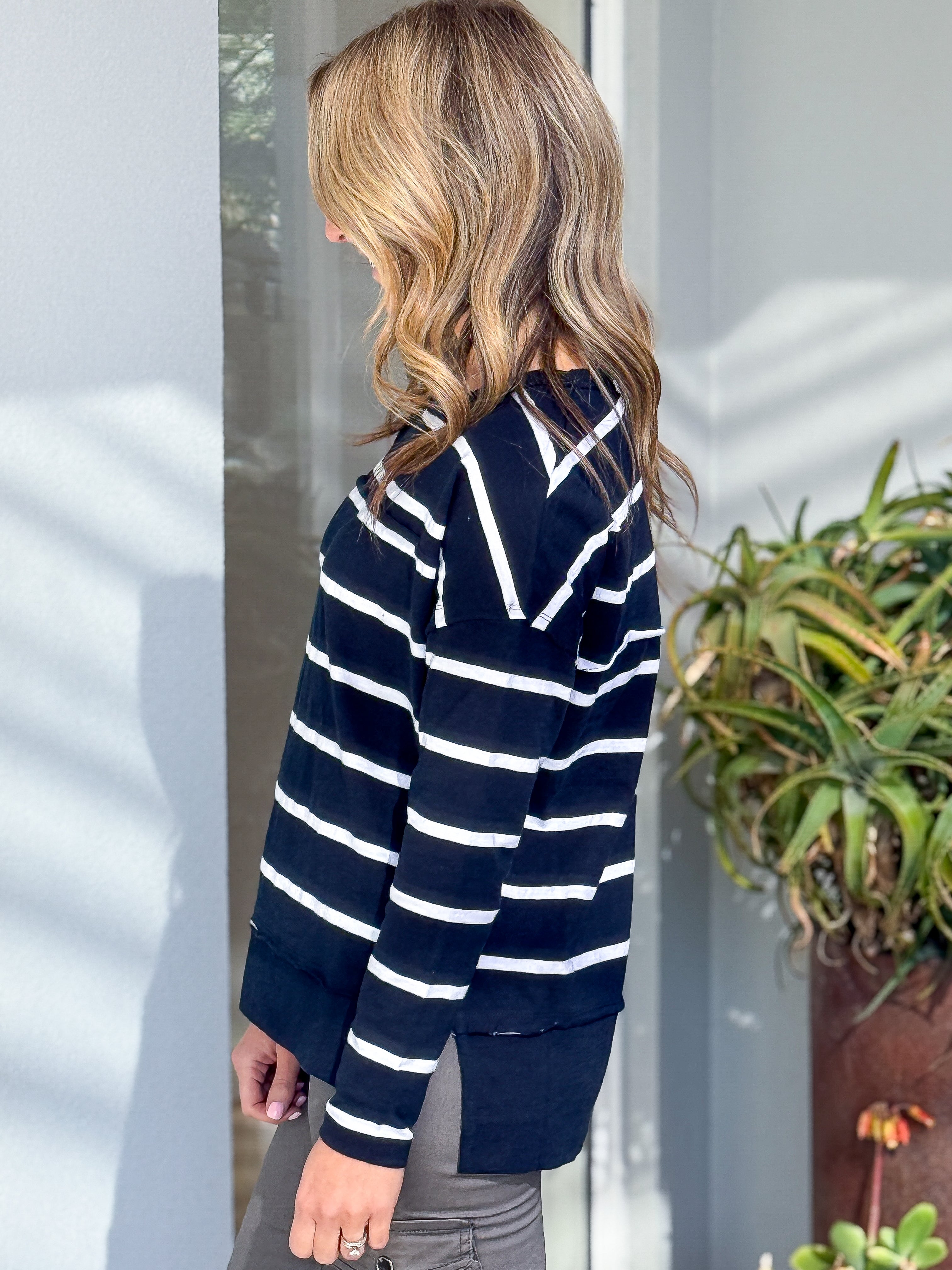 Jayne Stripe Throw On Top -  Navy