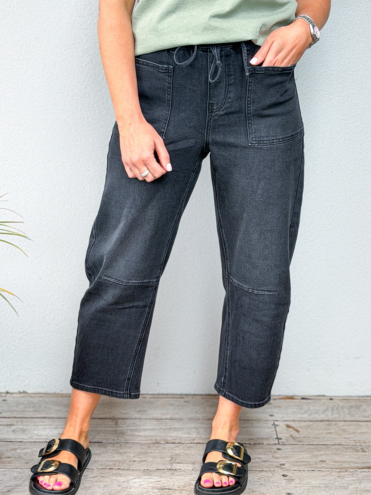 Laura Barrel Jeans -Black
