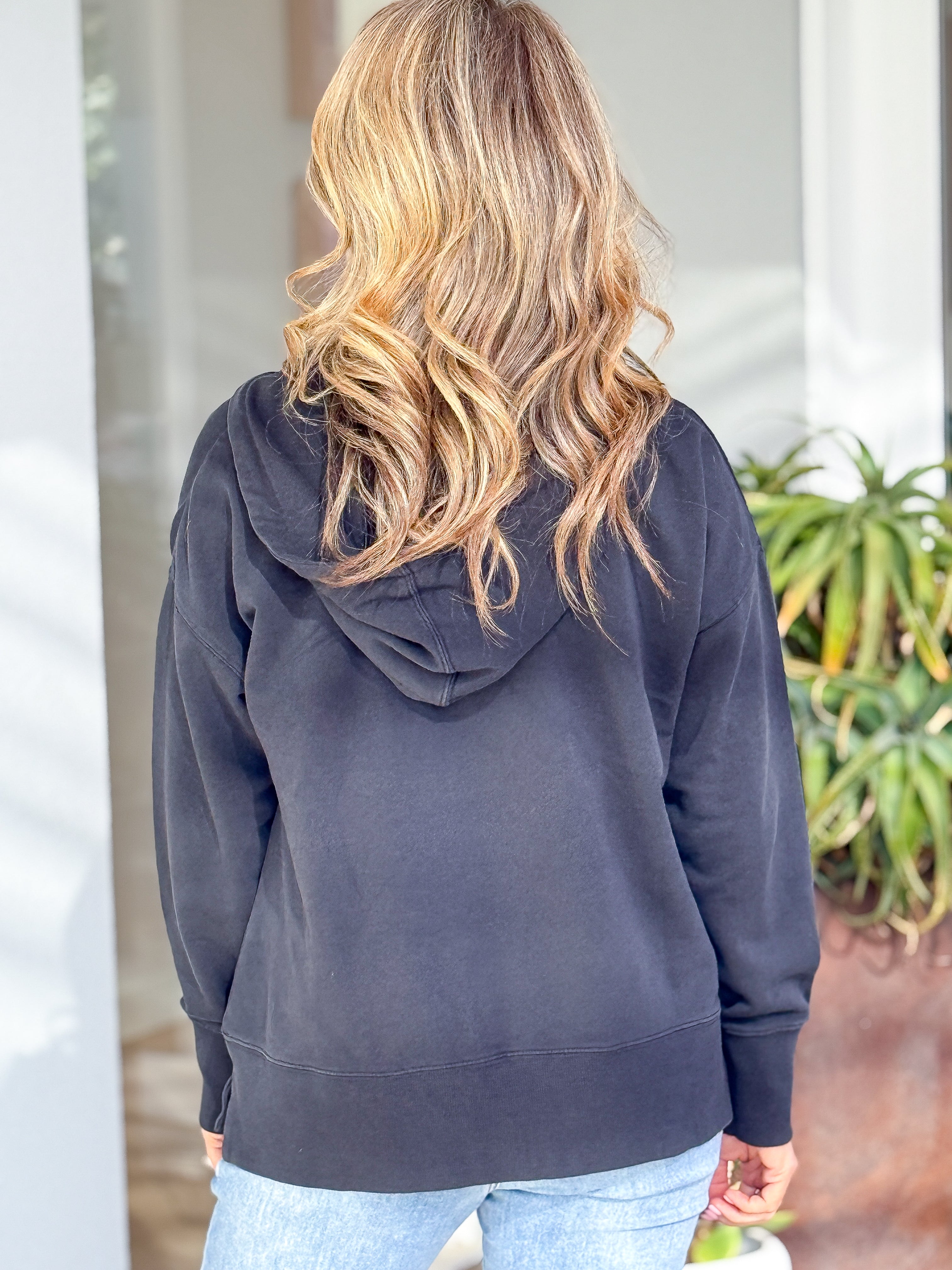 Maddy Hoody - Washed Black