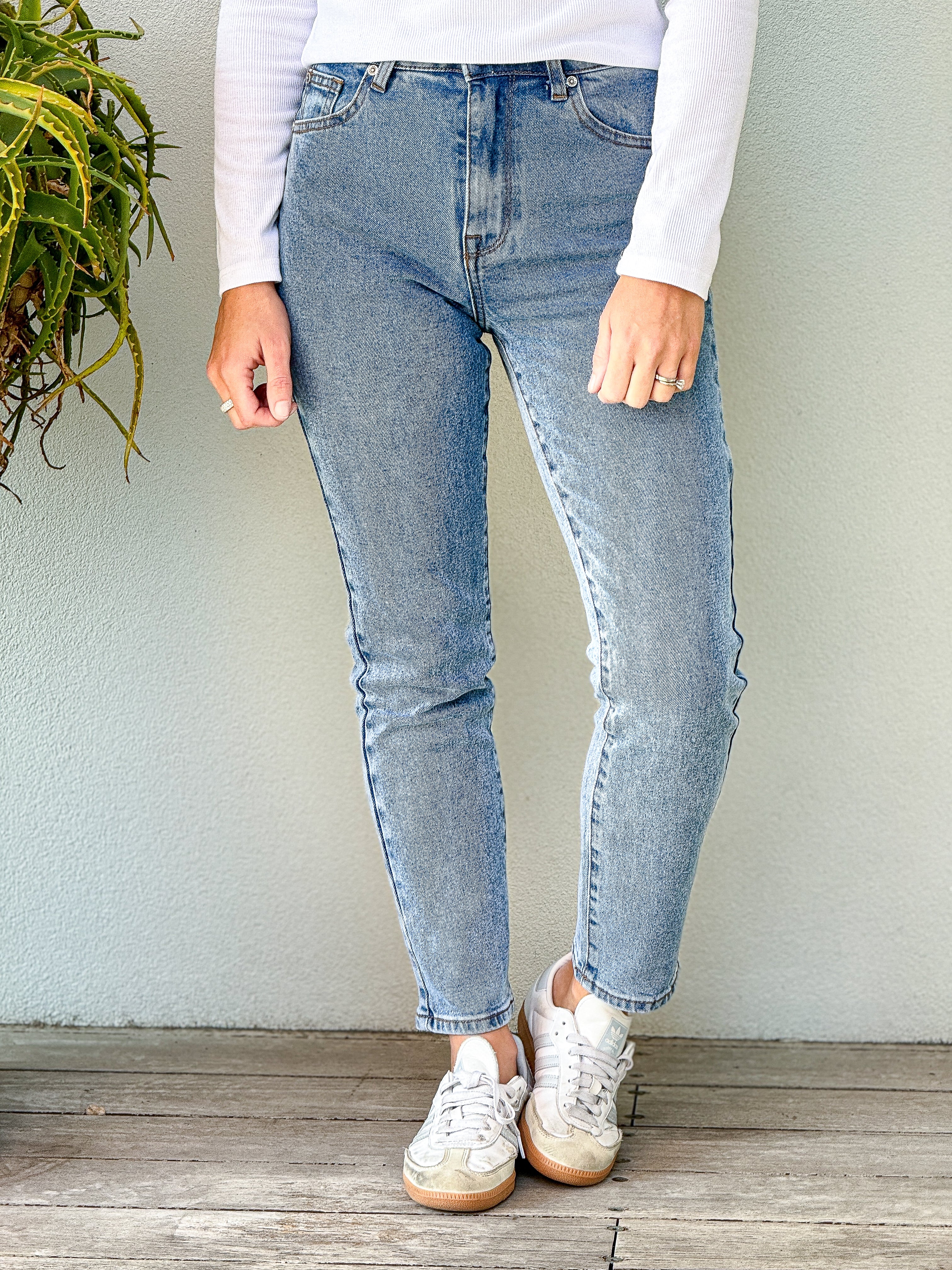 Monica Mom Jeans - Heritage Blue