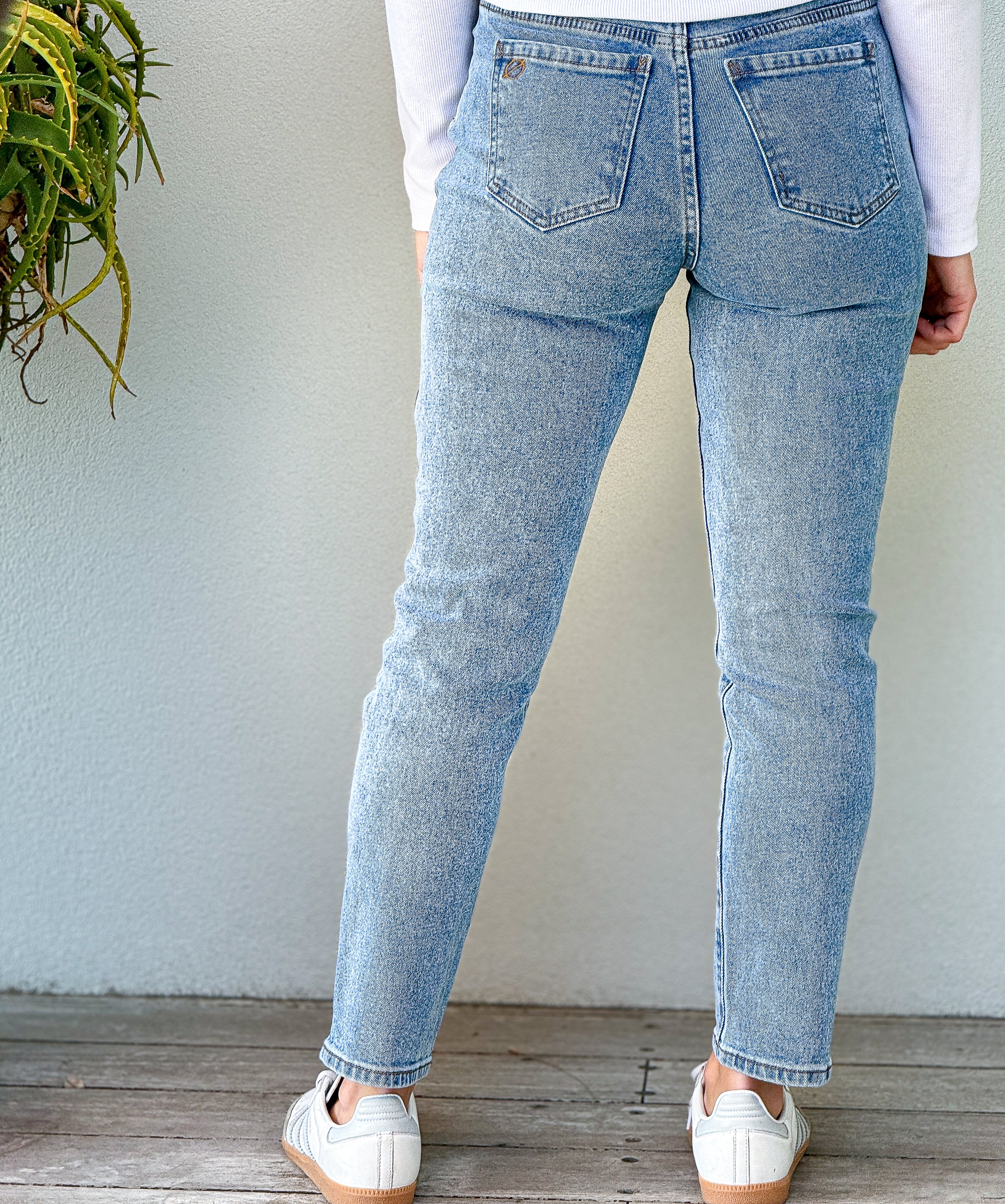 Monica Mom Jeans - Heritage Blue