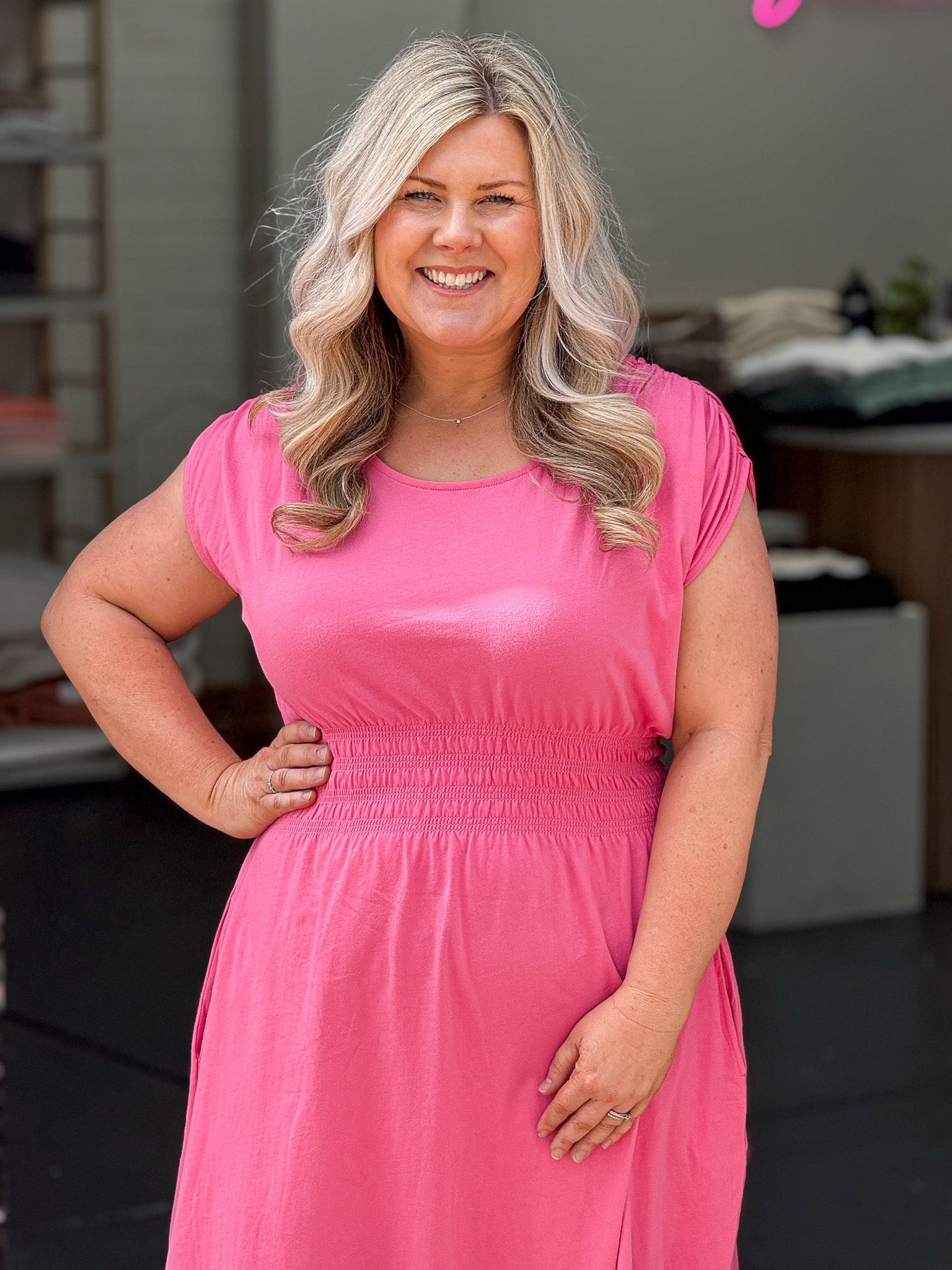 Nelle Midi Dress - Chateau Rose