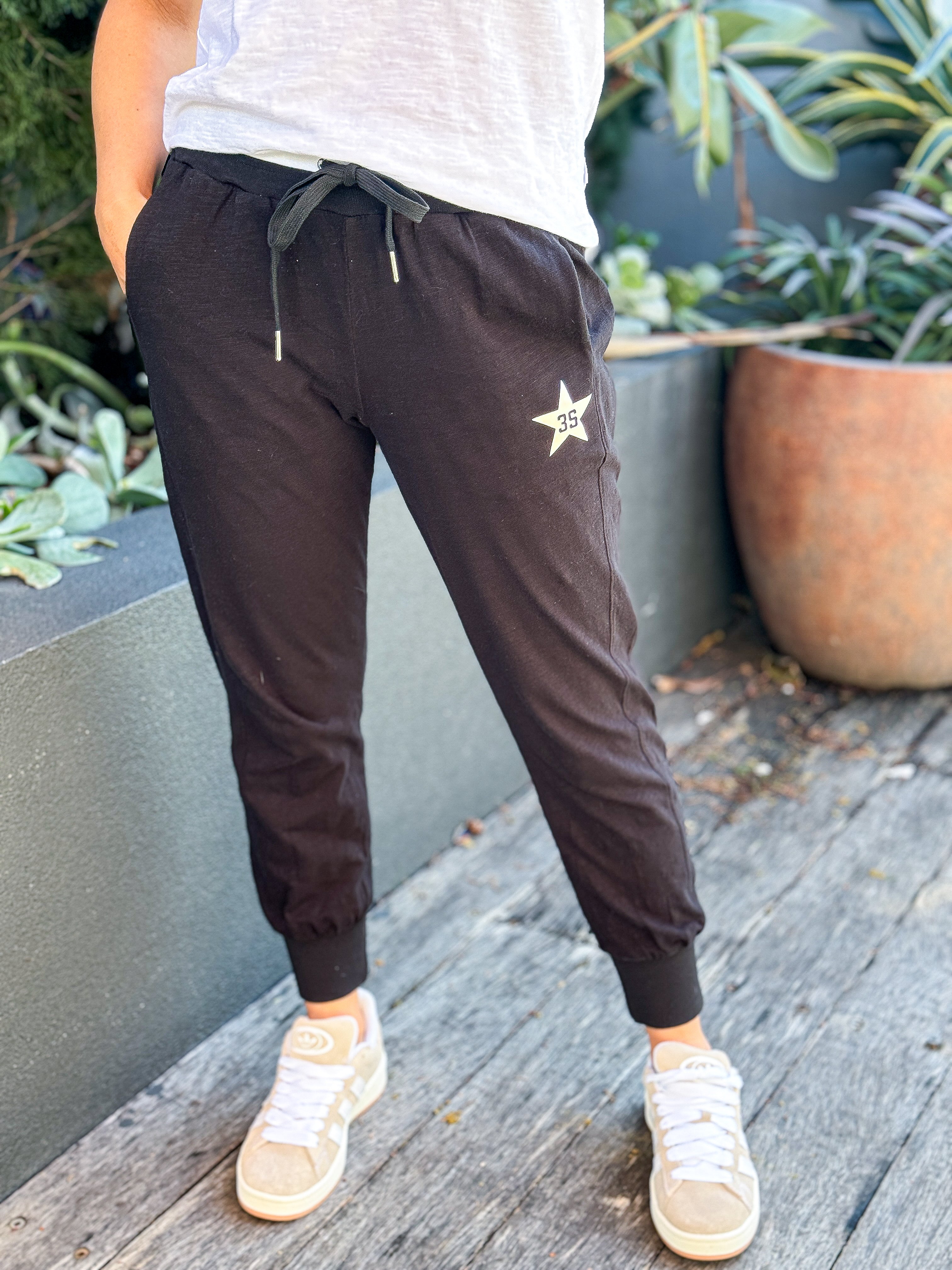 Nova 3S Logo Jogger - Black