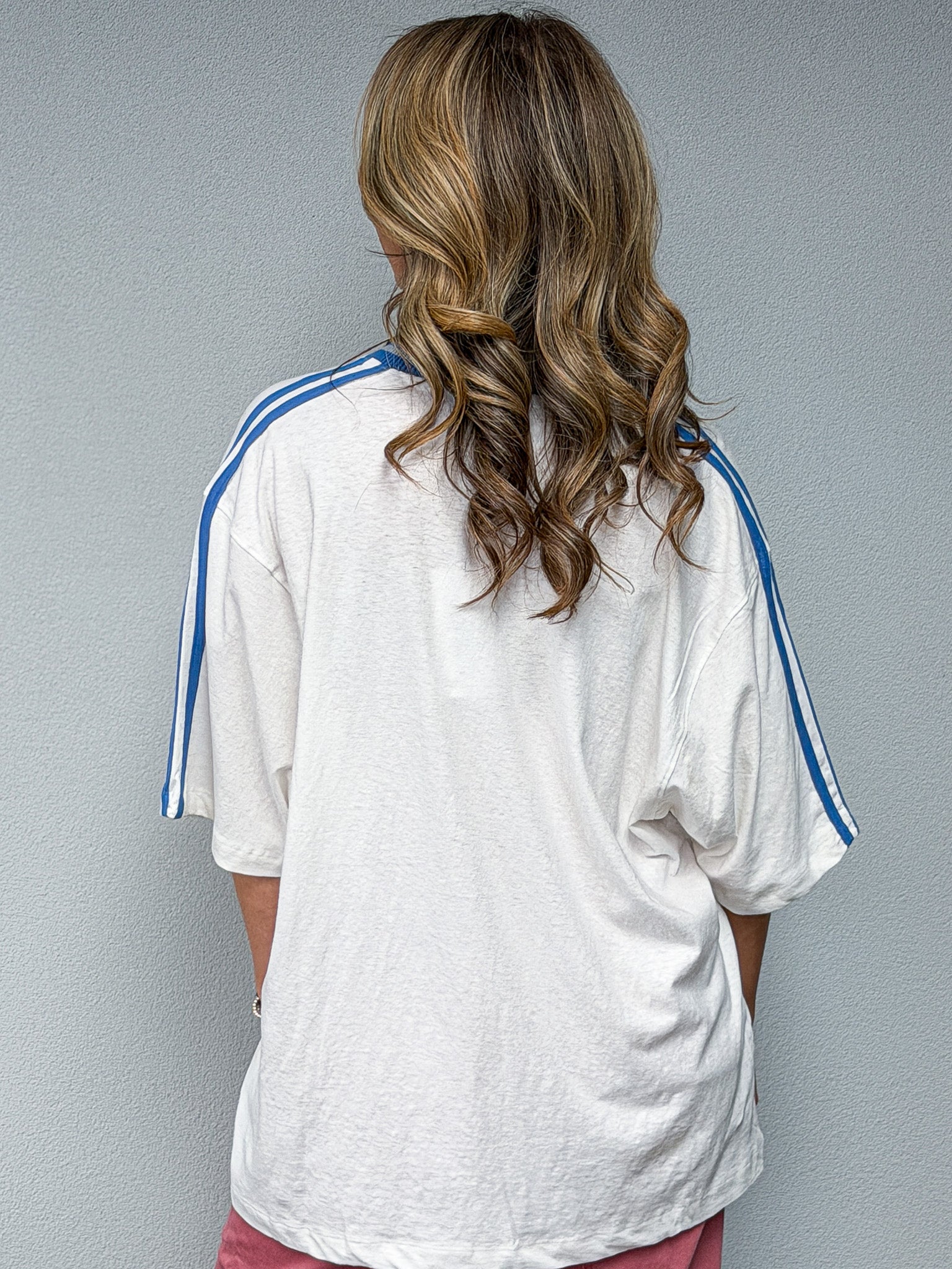 Bermuda O/S V-Neck Tee