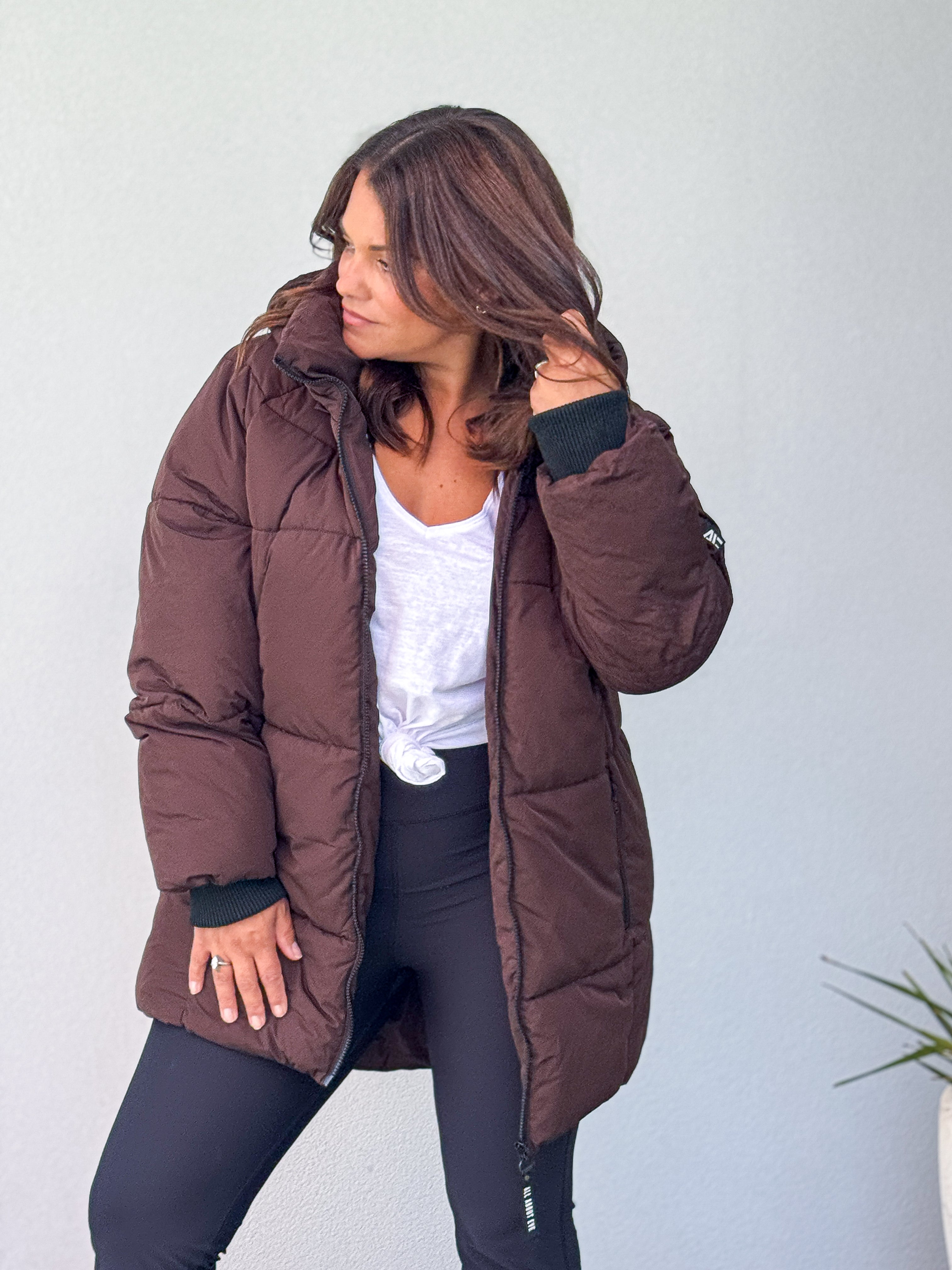 Remi Luxe Midi Puffer Jacket - Brown