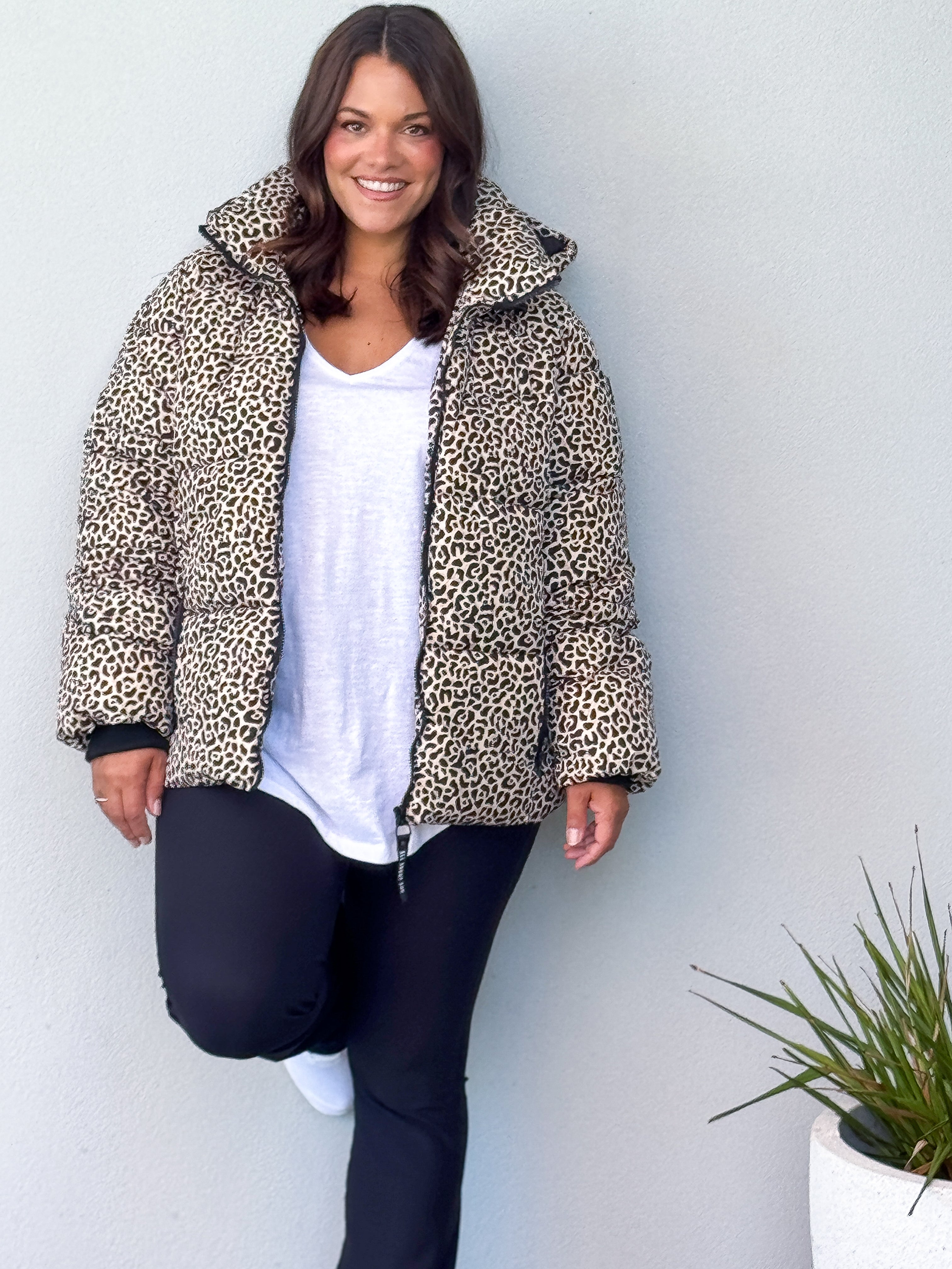 Savannah Puffer - Leopard Print