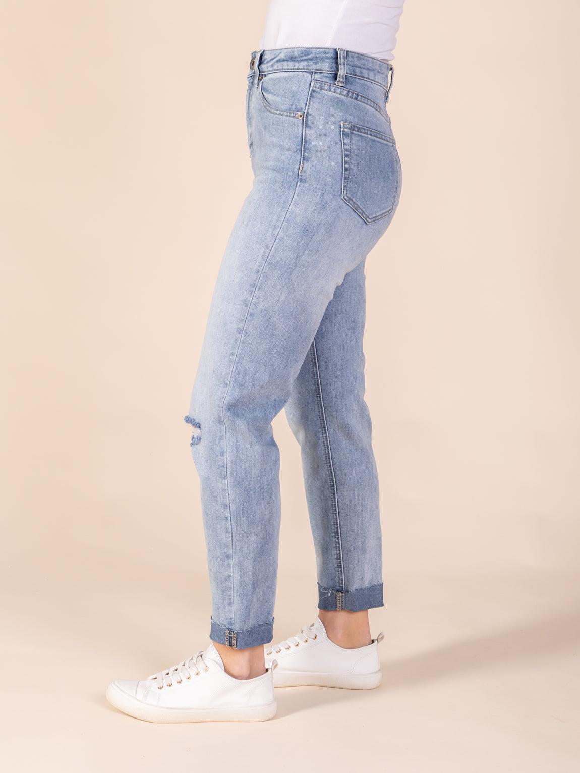 Taylor Mom Jeans - Blue Wash – Evergreen Clothing